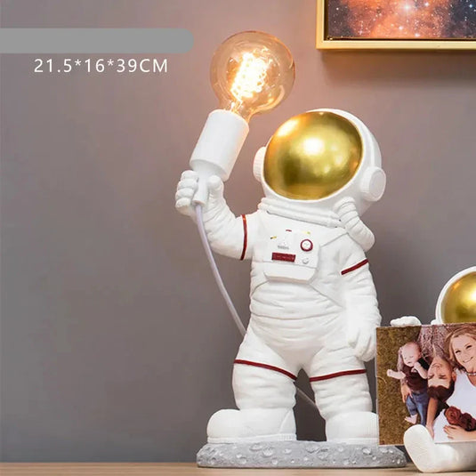 Lampe de table de chevet en résine modèle astronaute